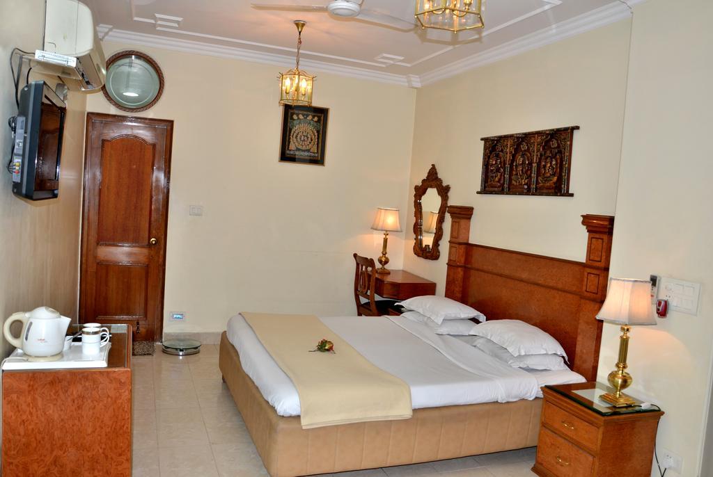 Bajaj Indian Home Stay Nova Deli Quarto foto